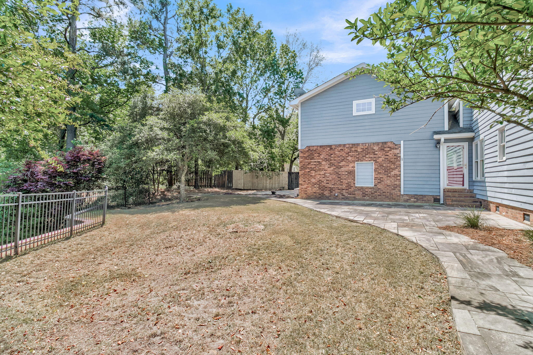 594 Heron Pointe Boulevard