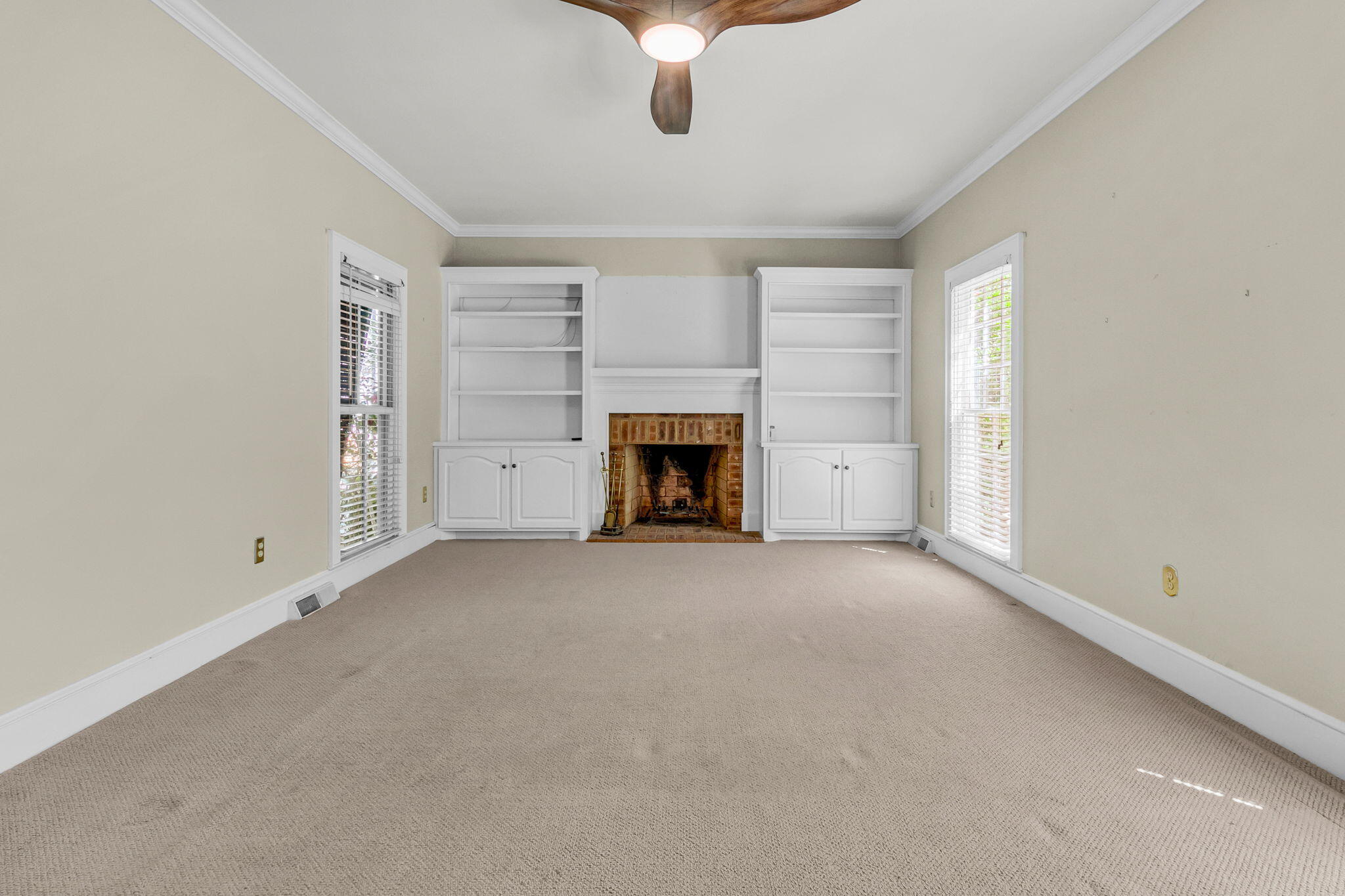 594 Heron Pointe Boulevard