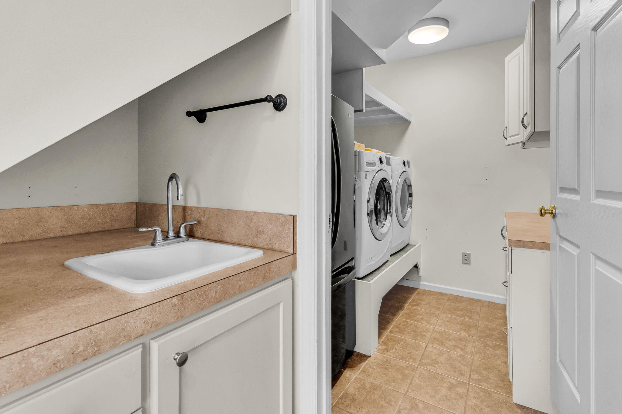 594 Heron Pointe Boulevard