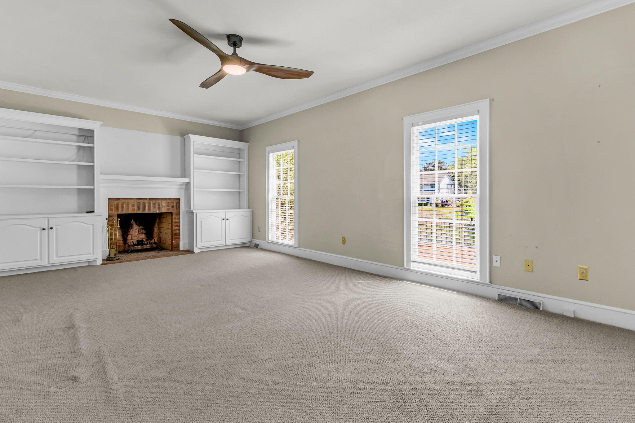 594 Heron Pointe Boulevard