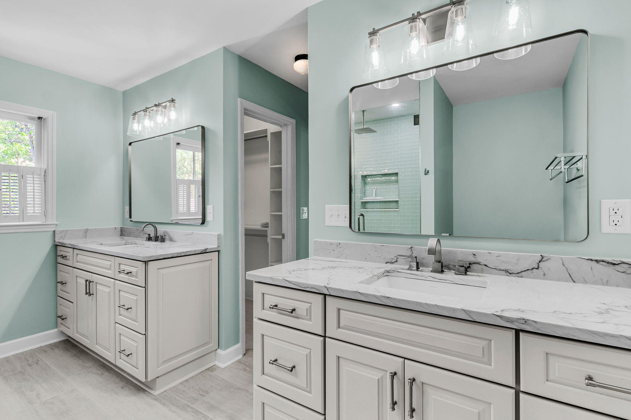 594 Heron Pointe Boulevard