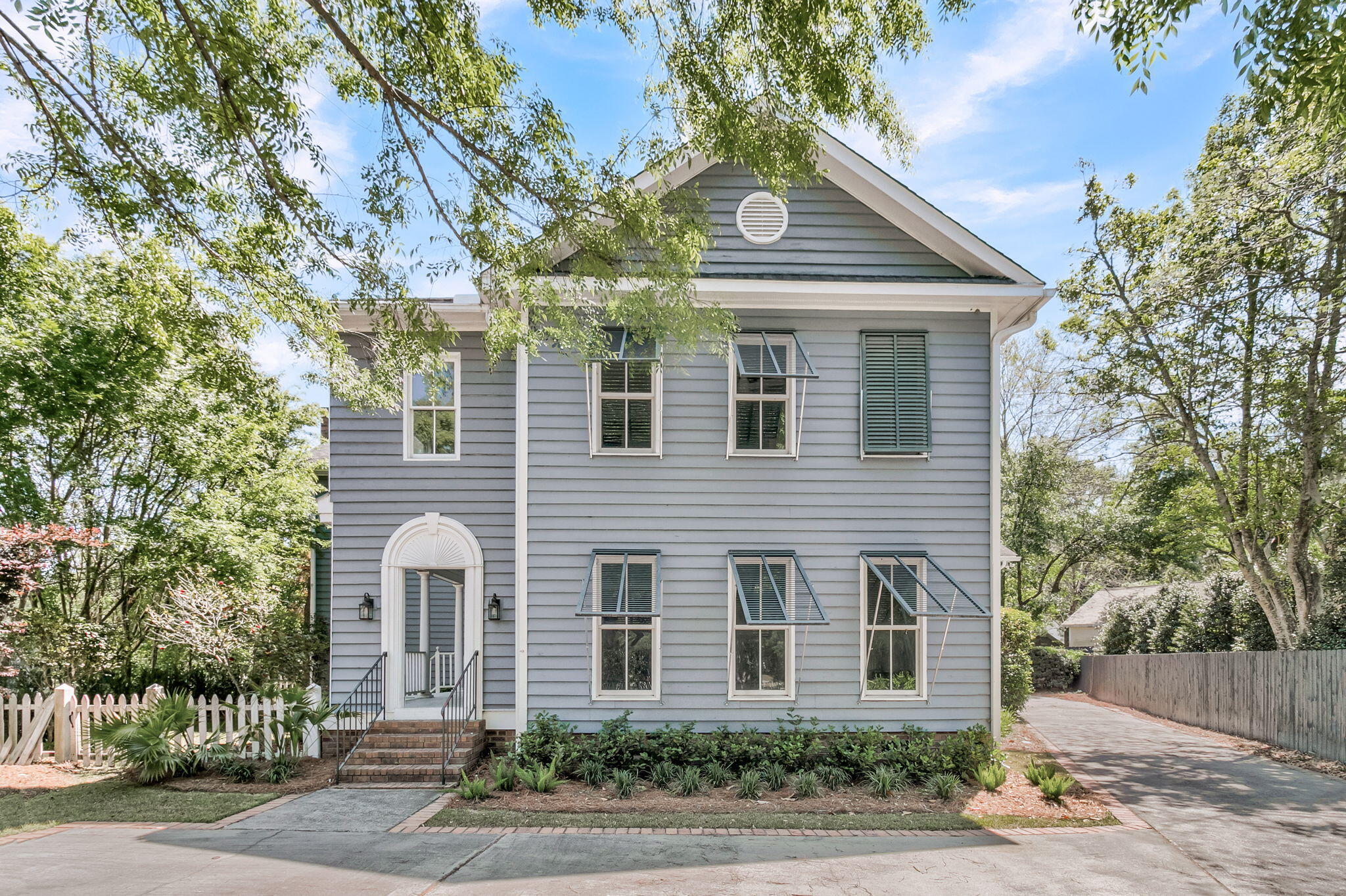 594 Heron Pointe Boulevard