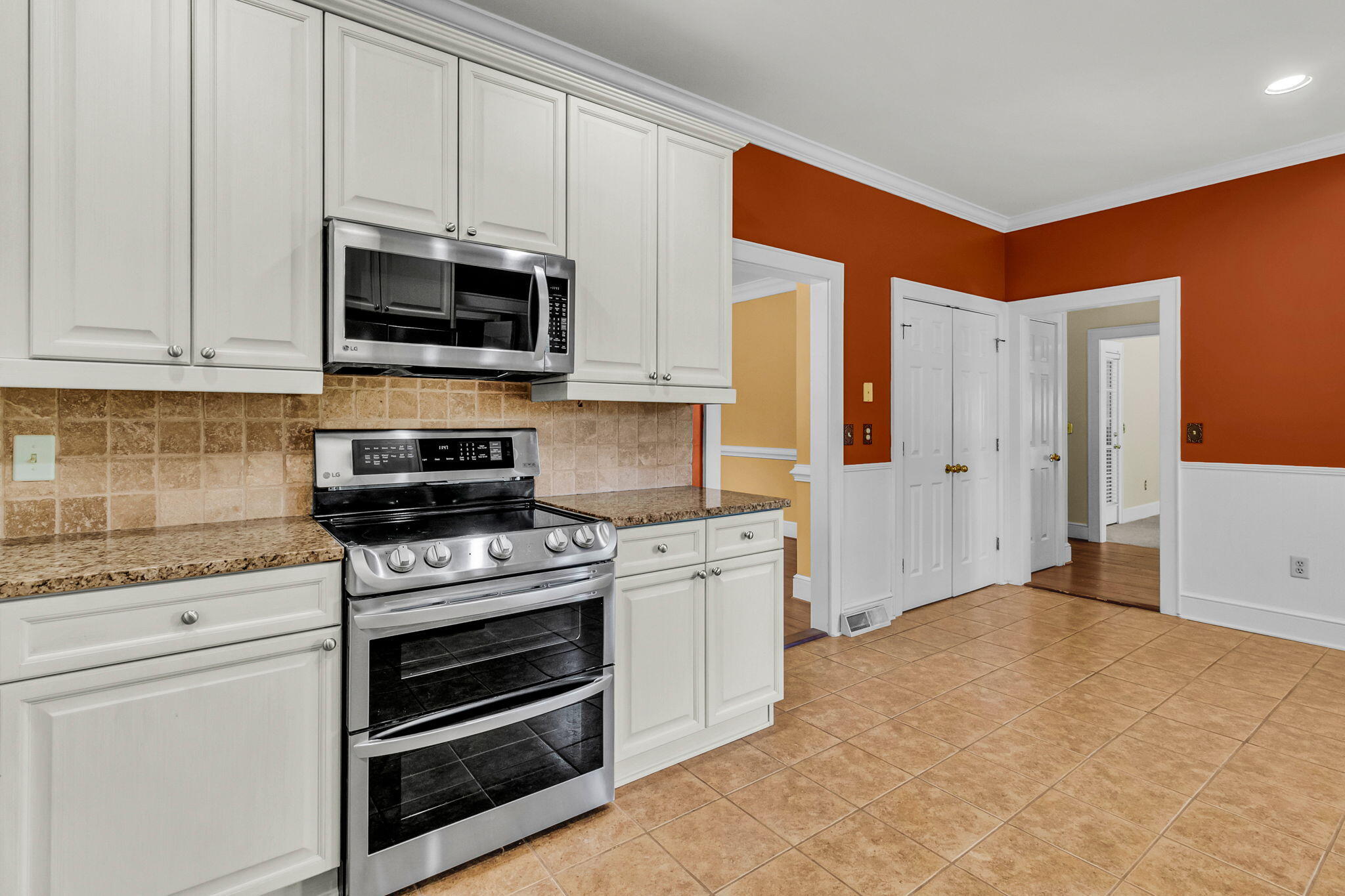 594 Heron Pointe Boulevard