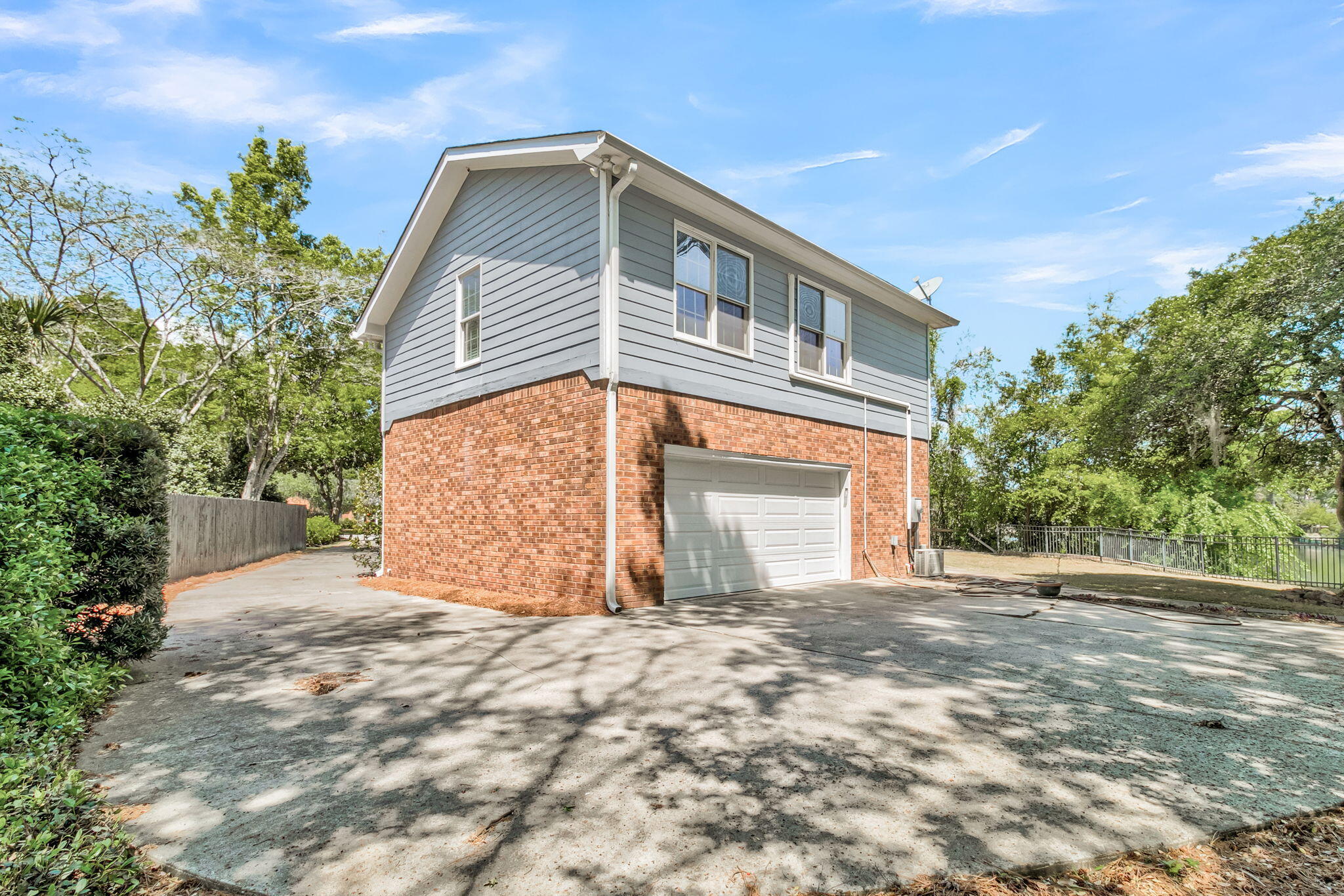 594 Heron Pointe Boulevard