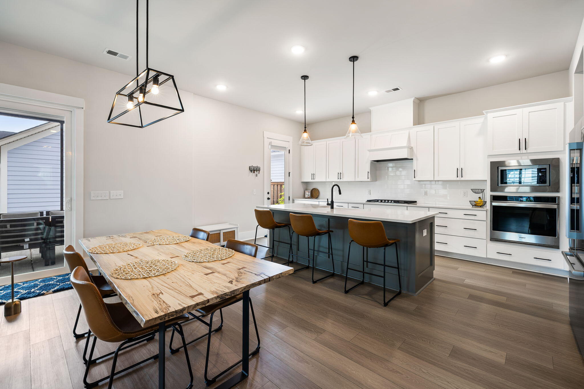 515 Rhythm Street