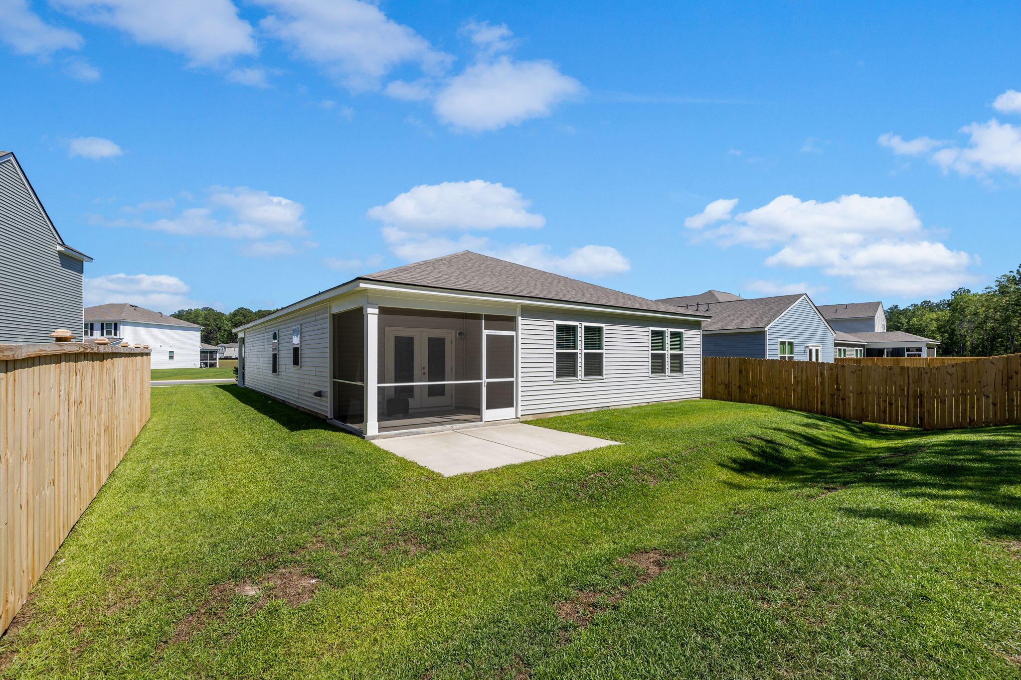 732 Meadowbrook Lane