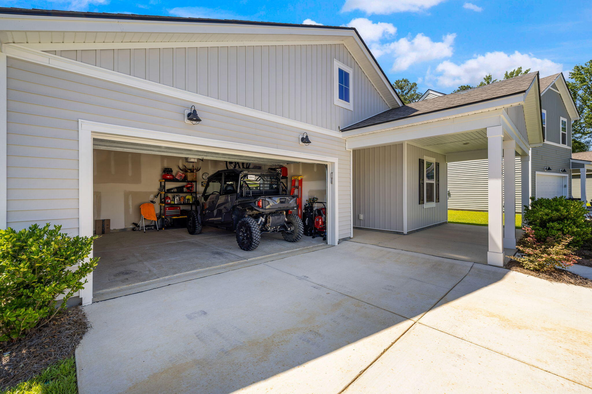 732 Meadowbrook Lane