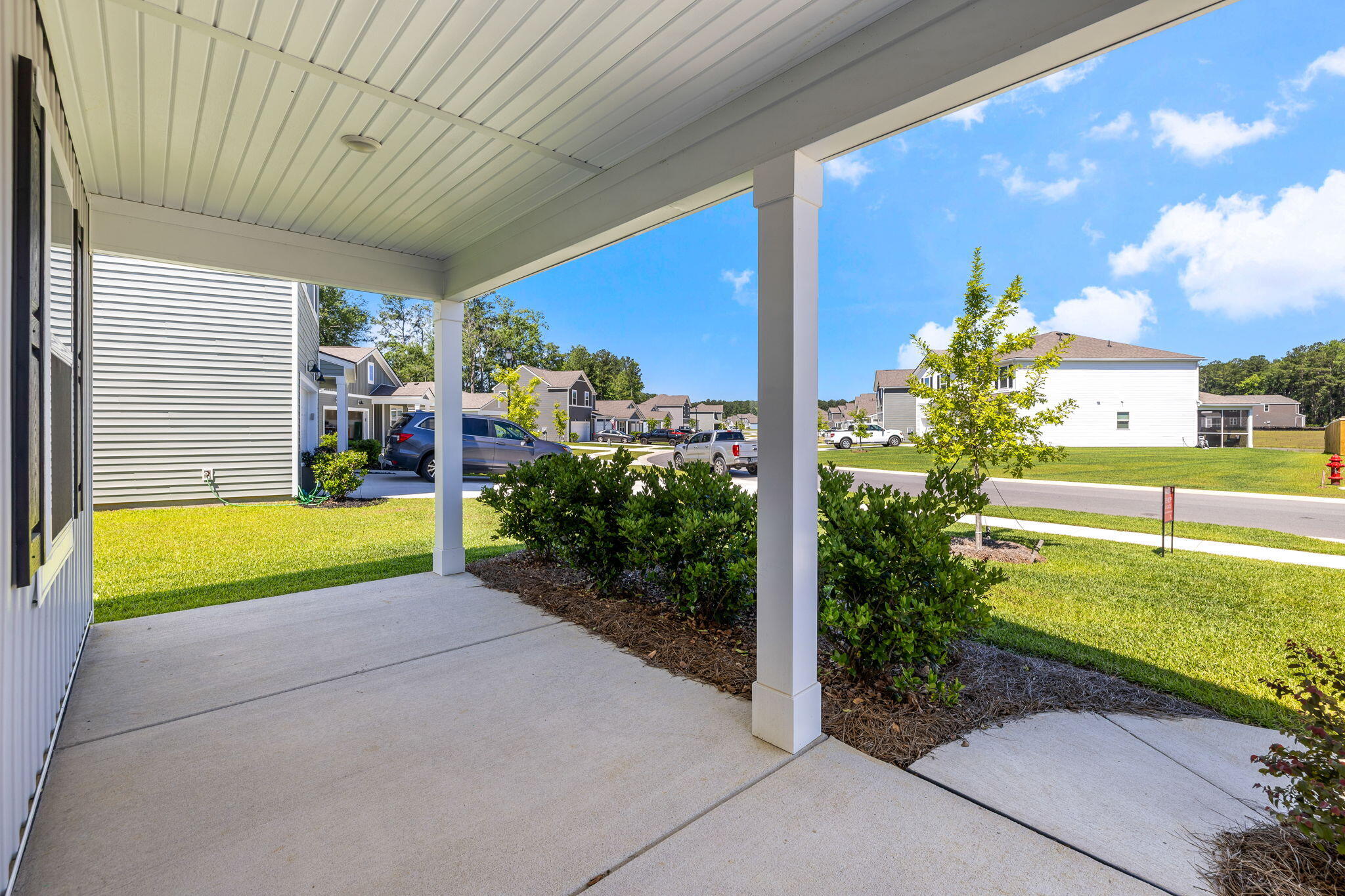 732 Meadowbrook Lane