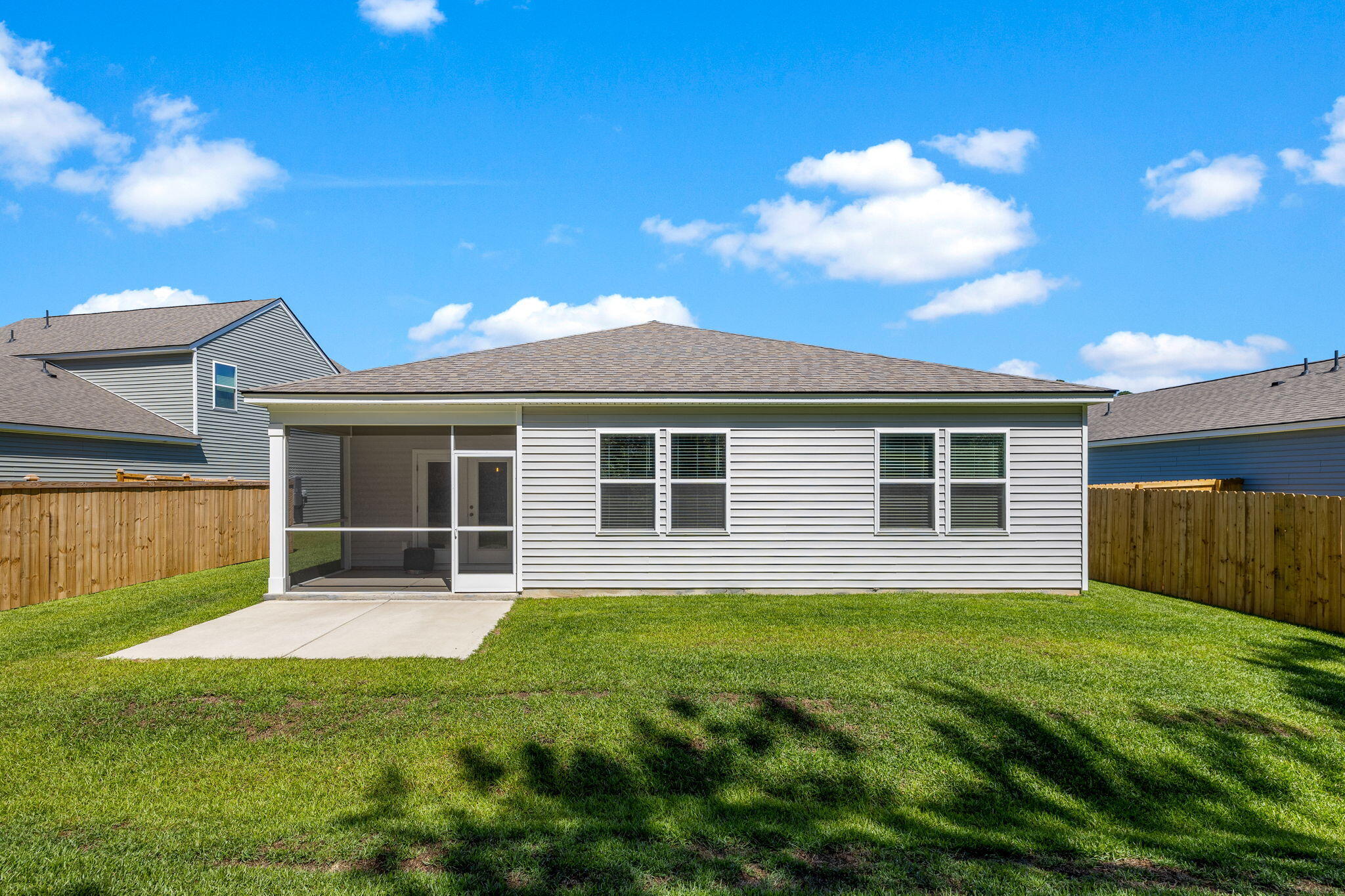732 Meadowbrook Lane