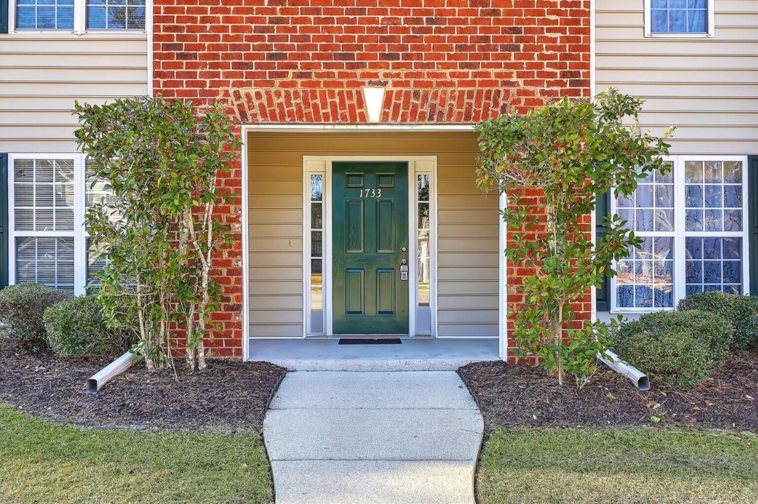 1733 Wyngate Circle
