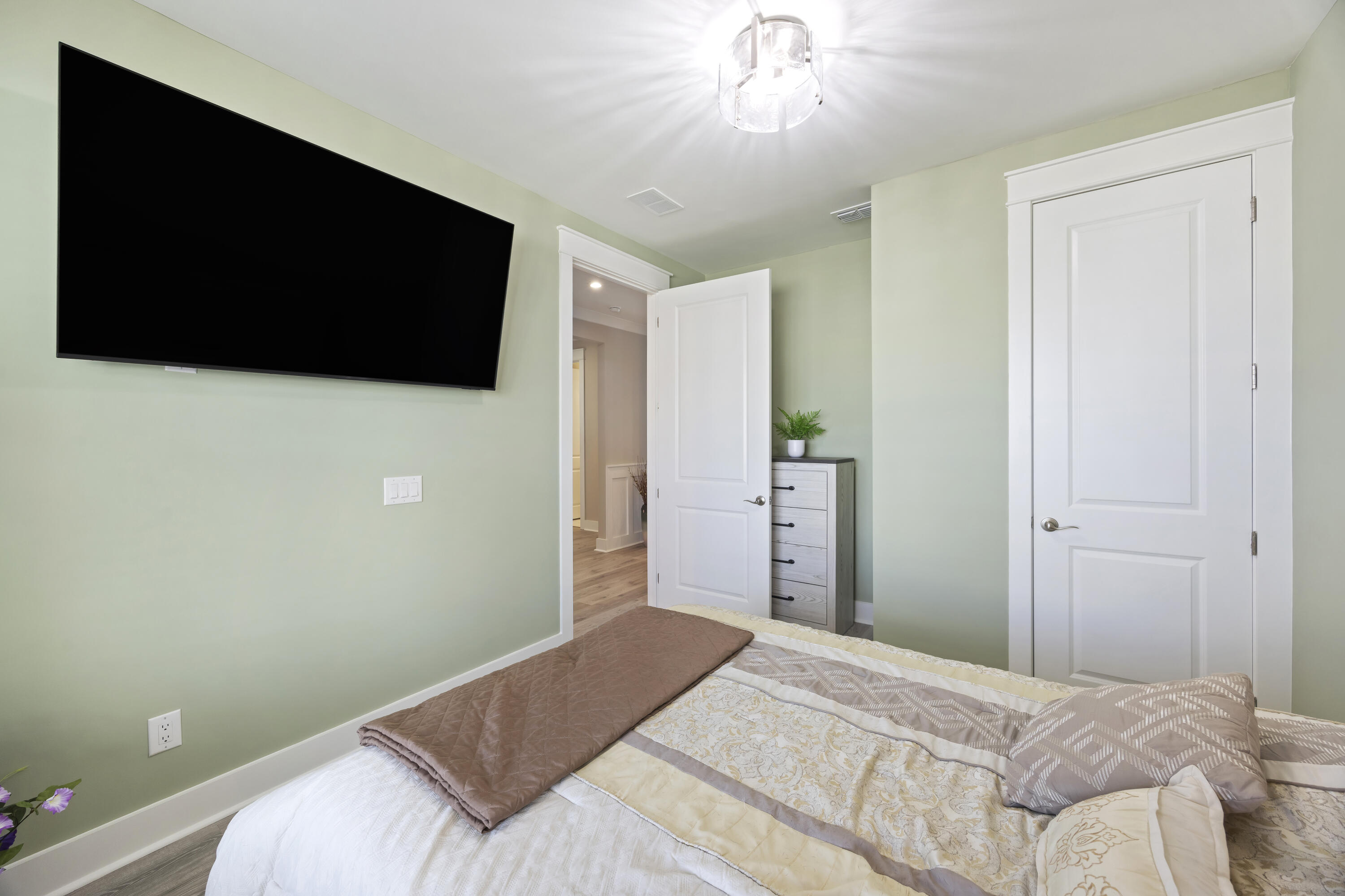 119 Leeward Landing