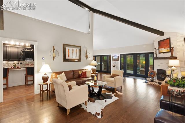 704 Count Pourtales Drive