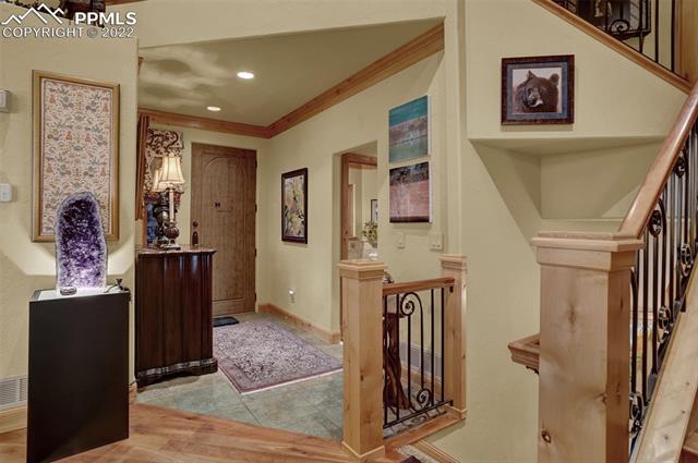 948 Manor Gate Point