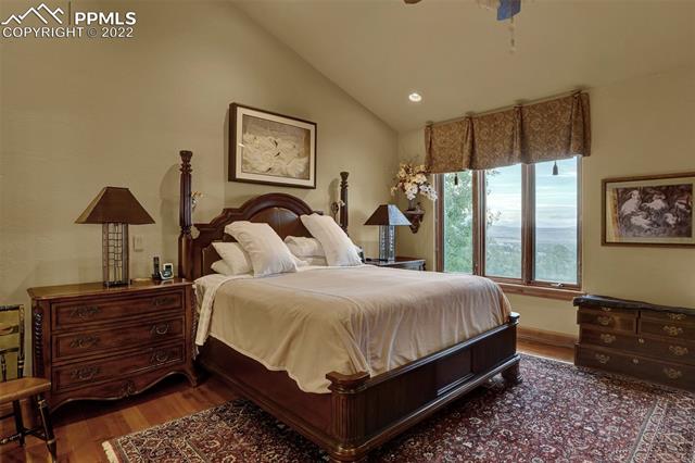 948 Manor Gate Point