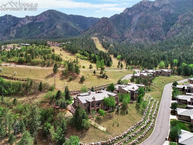 948 Manor Gate Point