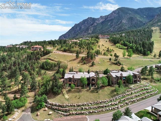 948 Manor Gate Point