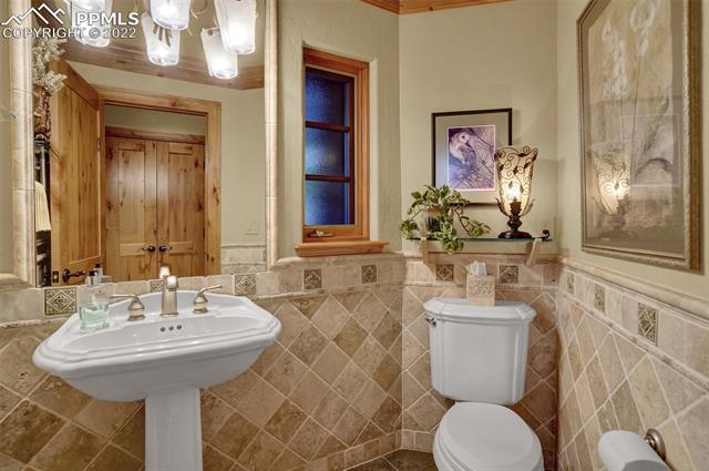 948 Manor Gate Point