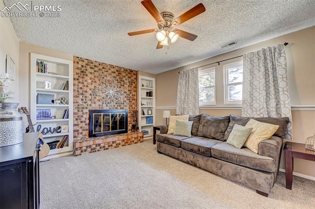 1918 W Flintlock Terrace