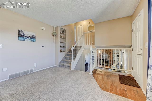 1918 W Flintlock Terrace