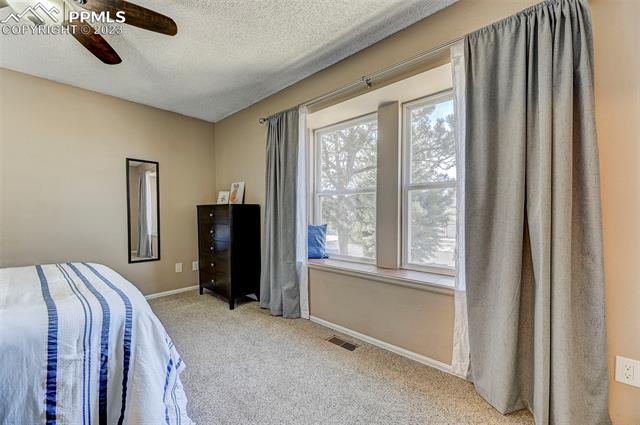 1918 W Flintlock Terrace