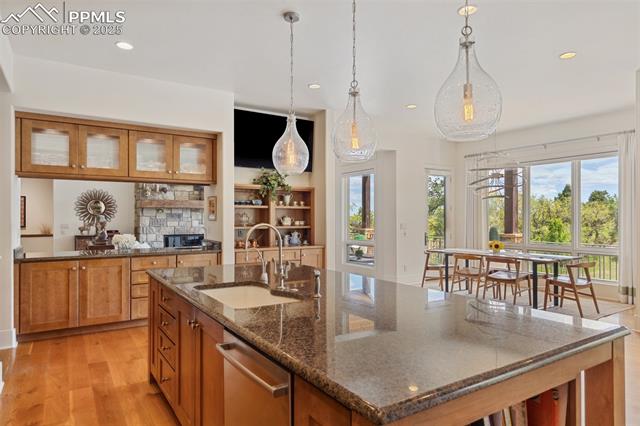 1735 Brantfeather Grove