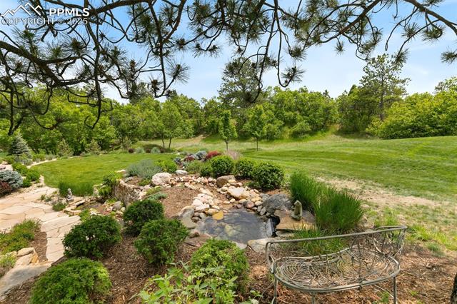 1735 Brantfeather Grove