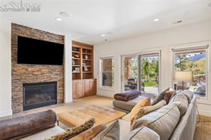 1735 Brantfeather Grove