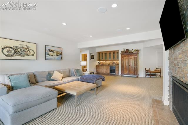 1735 Brantfeather Grove