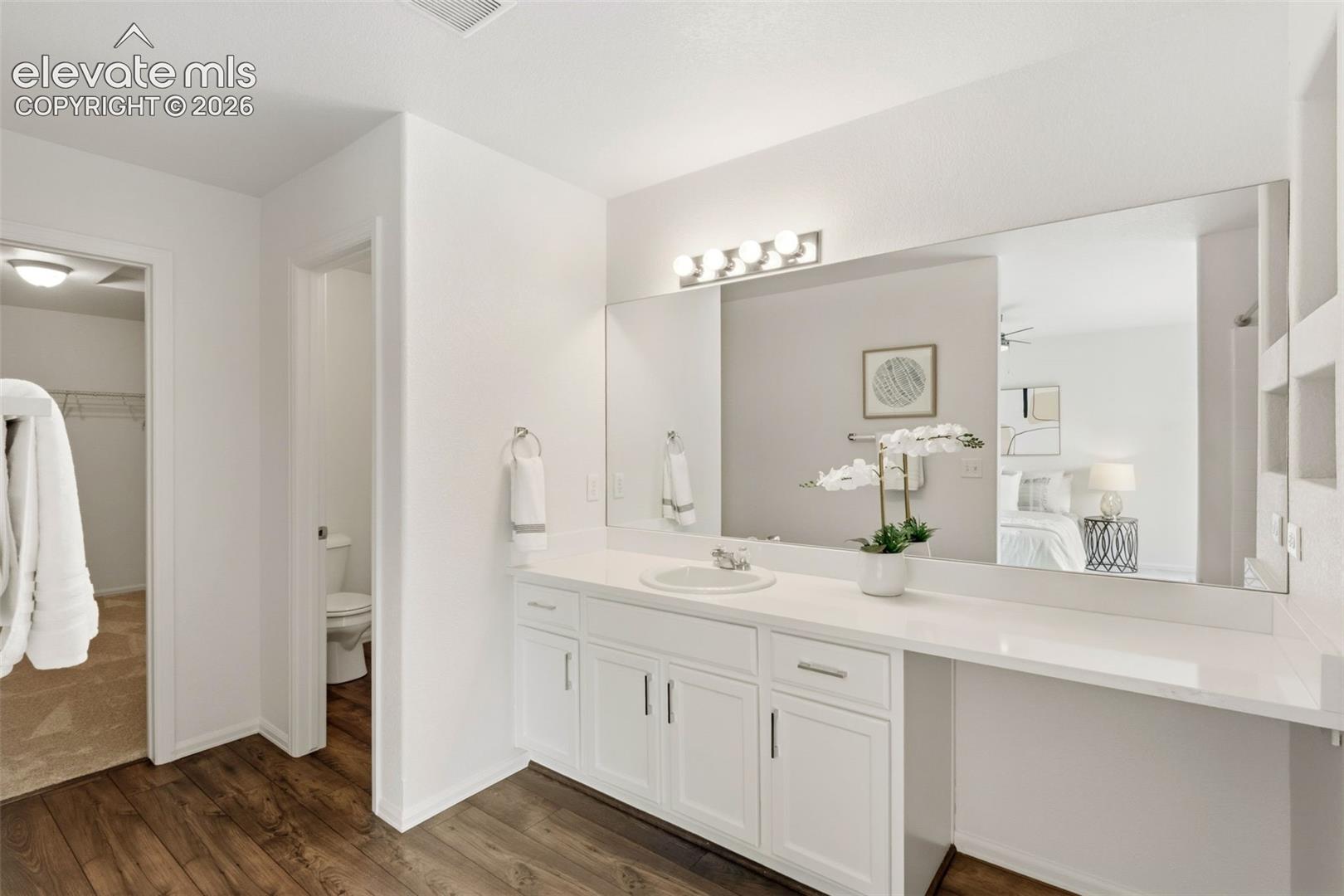 2163 St Claire Park Alley