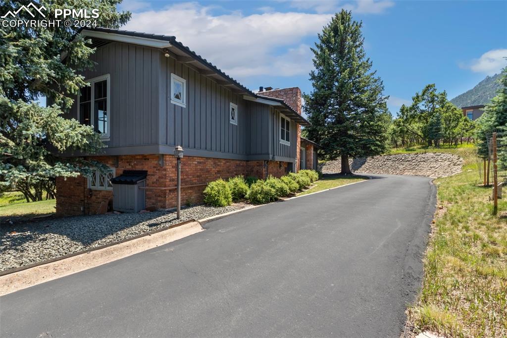 1 Upland Road