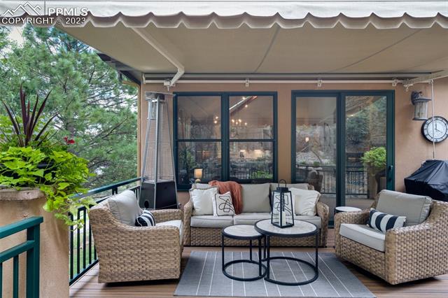 4495 Carriage House View