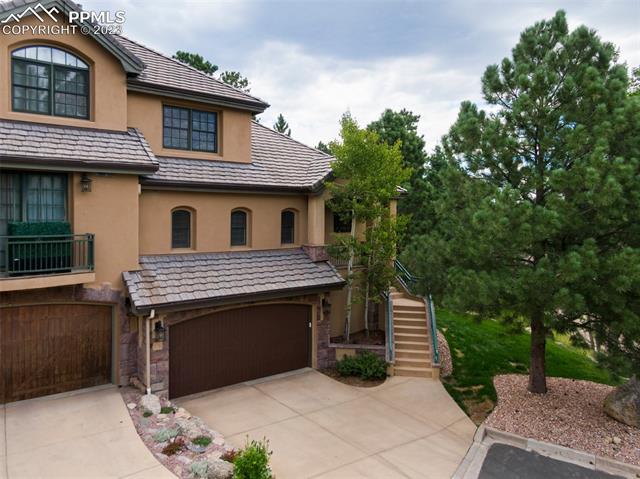 4495 Carriage House View