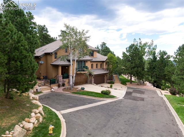 4495 Carriage House View