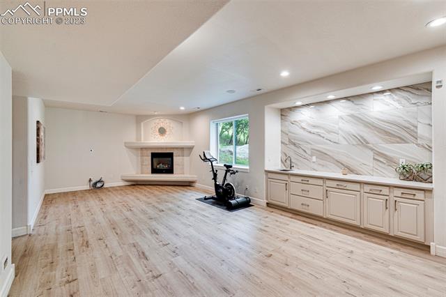 4495 Carriage House View