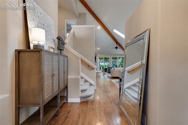 4495 Carriage House View