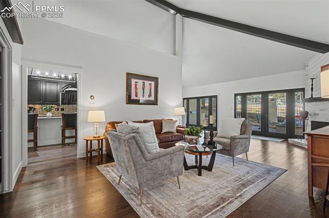 704 Count Pourtales Drive