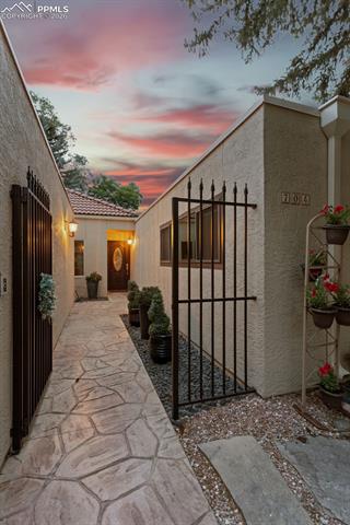 704 Count Pourtales Drive