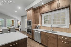 4480 Carriage House View