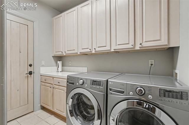 4480 Carriage House View
