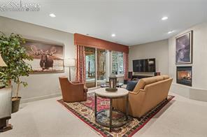 4480 Carriage House View