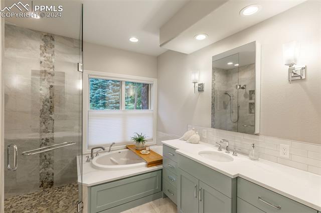 4420 Carriage House View