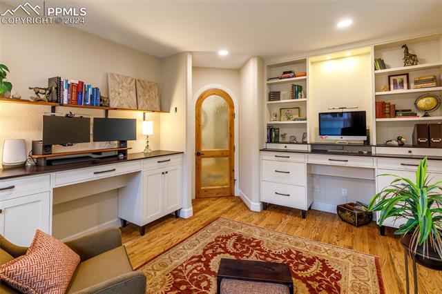 4420 Carriage House View