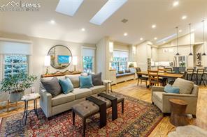 4420 Carriage House View