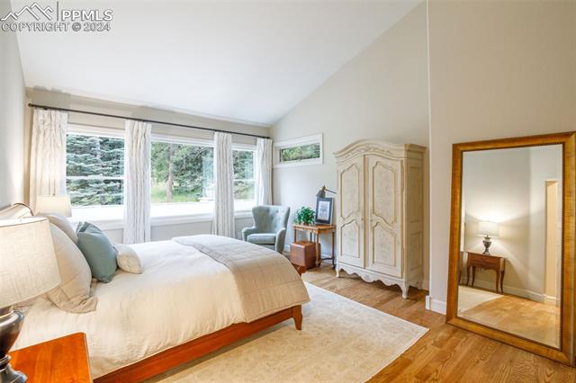 4420 Carriage House View