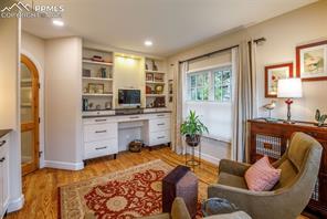 4420 Carriage House View