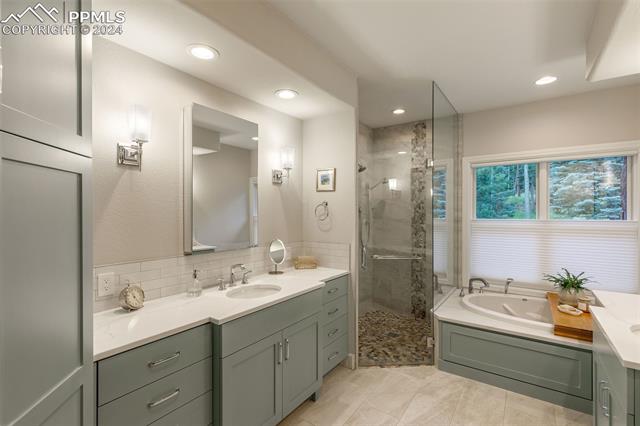 4420 Carriage House View