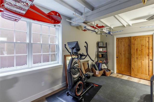 4420 Carriage House View