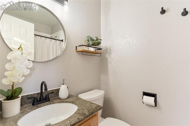 980 Columbine Avenue