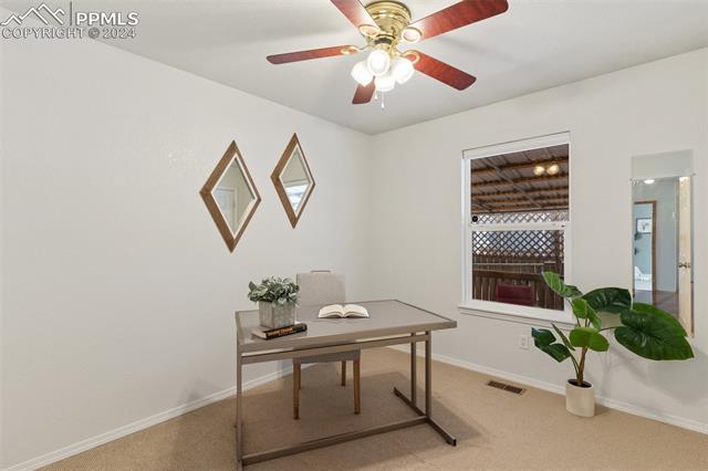 980 Columbine Avenue