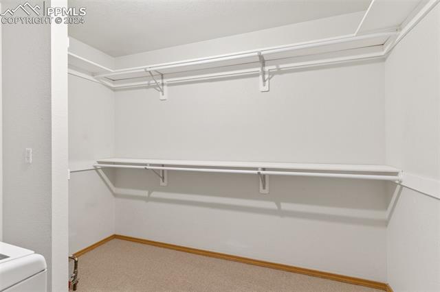 980 Columbine Avenue